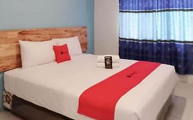 Reddoorz @ Jalan Brigjend Katamso Medan 2